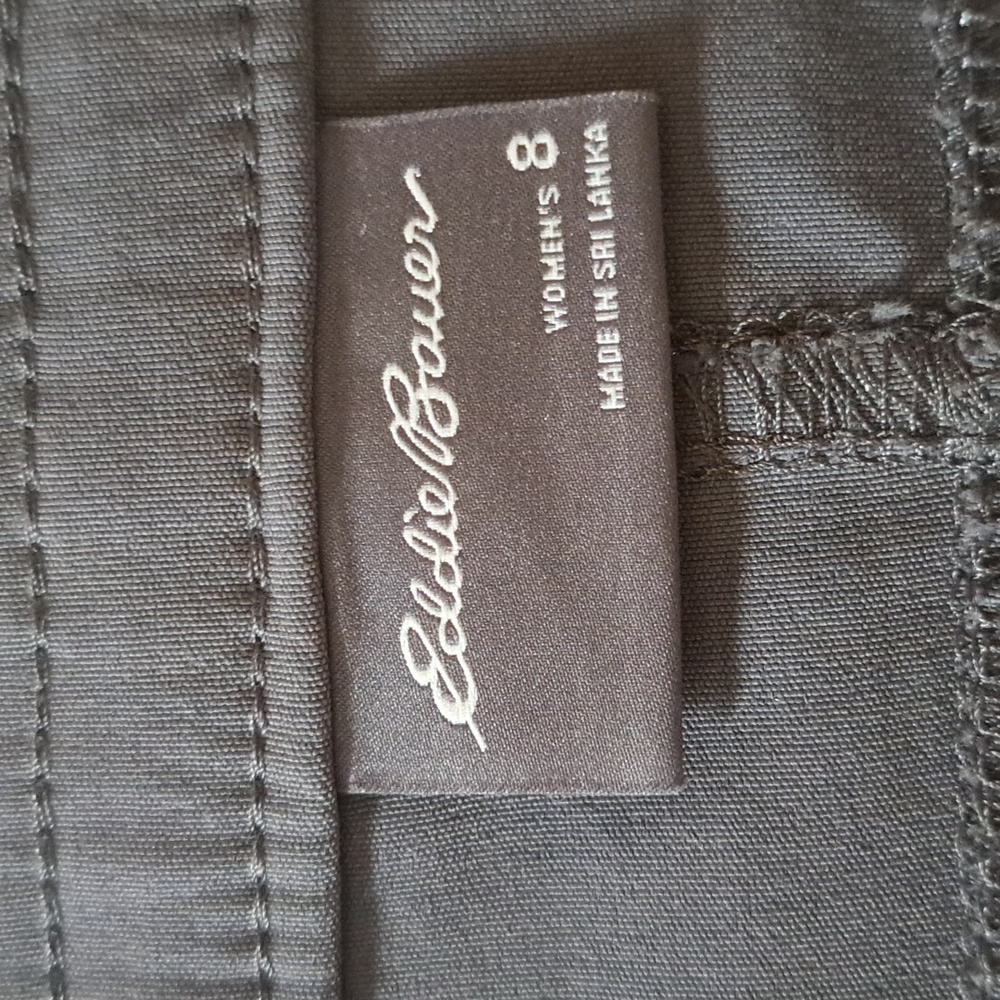PA39 Eddie Bauer Charcoal Cropped Hiking Pant Lightweight Stretch Cargo Pockets - Picture 10 of 11